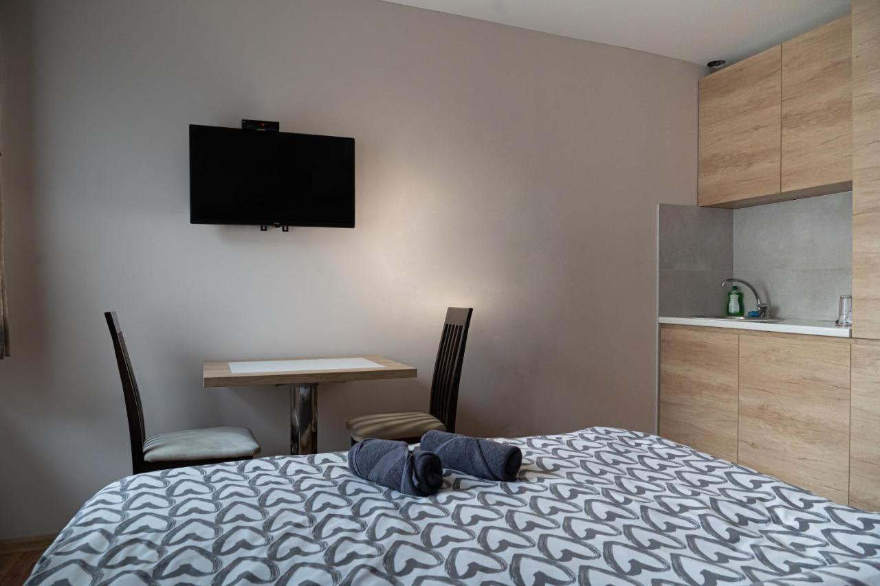 Studio Apartments Maksimovic Ниш Экстерьер фото