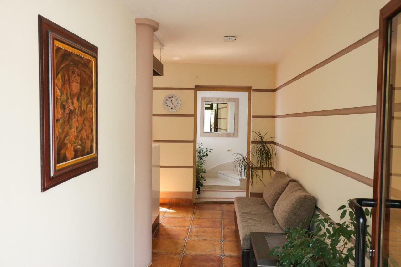 Studio Apartments Maksimovic Ниш Экстерьер фото